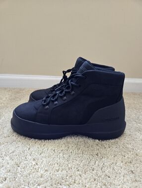 Moon Boot Black Mid Top M10/W11